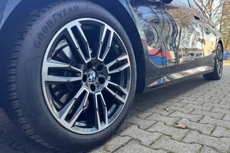 BMW 520 (Seria 5) din 2024 cu 22.700 km - oferta BMW181117 - foto 8