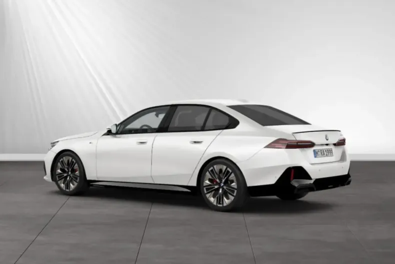 BMW 520 (Seria 5) din 2025 cu 25.700 km - oferta BMW181118 - foto 6