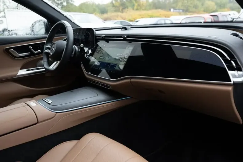 Mercedes-Benz E 200 din 2025 cu 22.888 km - oferta MER181124 - foto 2