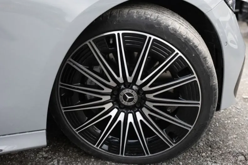 Mercedes-Benz E 200 din 2025 cu 27.131 km - oferta MER181125 - foto 5