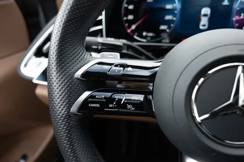 Mercedes-Benz E 200 din 2025 cu 27.131 km - oferta MER181125 - foto 15