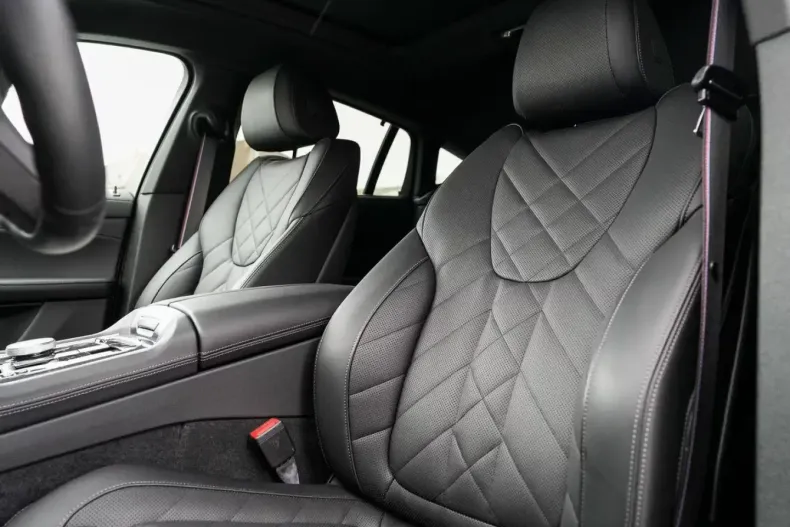 BMW X6 (Seria X) din 2025 cu 11.390 km - oferta BMW181128 - foto 14