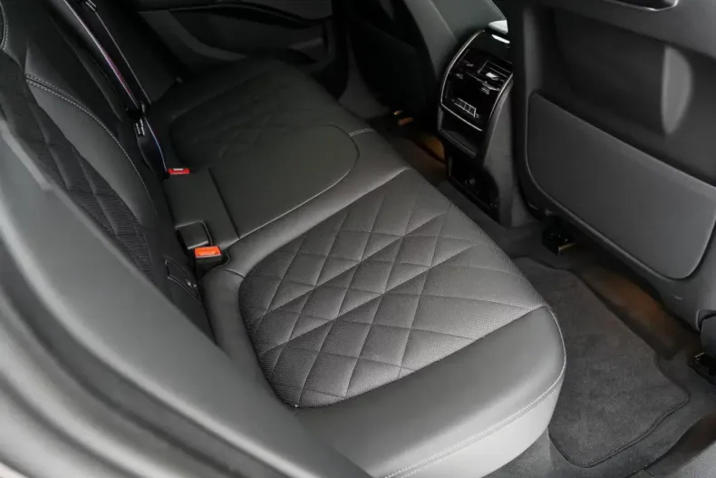 BMW X6 (Seria X) din 2025 cu 11.390 km - oferta BMW181128 - foto 16