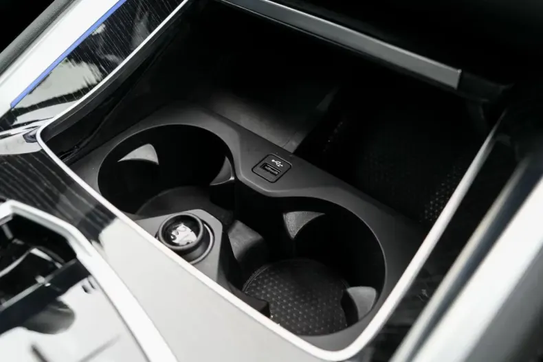 BMW X6 (Seria X) din 2025 cu 11.390 km - oferta BMW181128 - foto 17