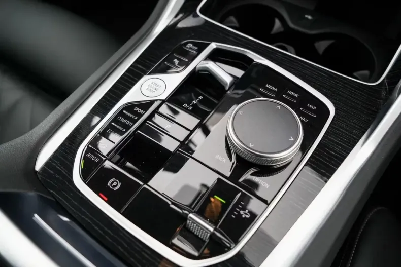 BMW X6 (Seria X) din 2025 cu 11.390 km - oferta BMW181128 - foto 27