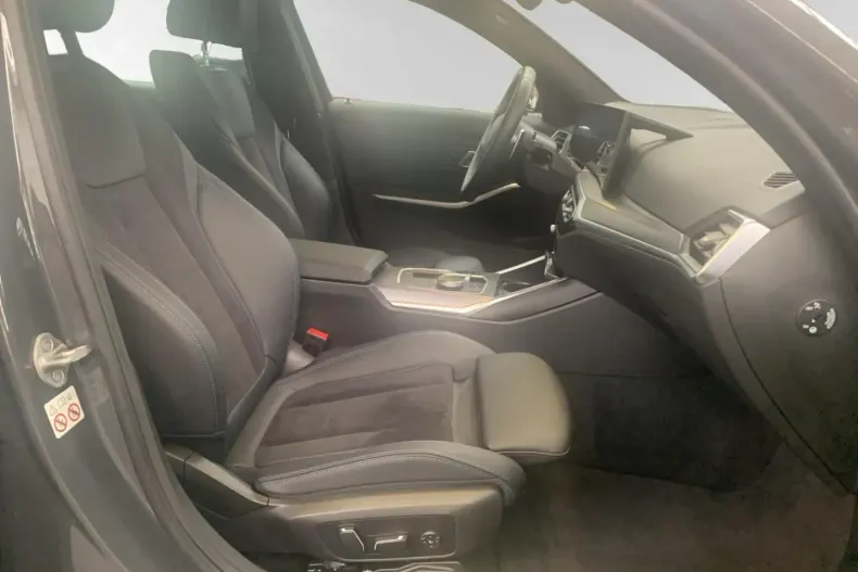 BMW 320 (Seria 3) din 2024 cu 29.900 km - oferta BMW181133 - foto 9