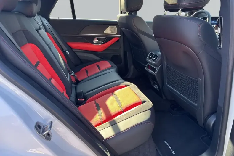 Mercedes-Benz GLE 53 AMG (Clasa GLE) din 2025 cu 15.500 km - oferta MER181136 - foto 11