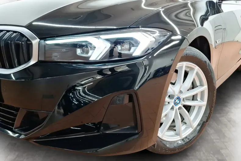 BMW 320 din 2022 cu 56.714 km - oferta BMW181147 - foto 8