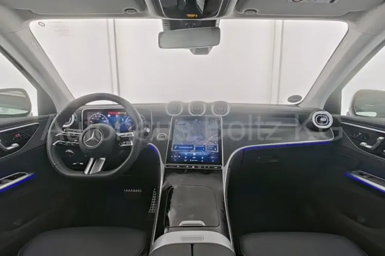 Mercedes-Benz GLC 200 din 2024 cu 13.500 km - oferta MER181161 - foto 3
