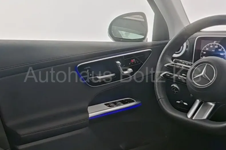 Mercedes-Benz GLC 200 din 2024 cu 13.500 km - oferta MER181161 - foto 5