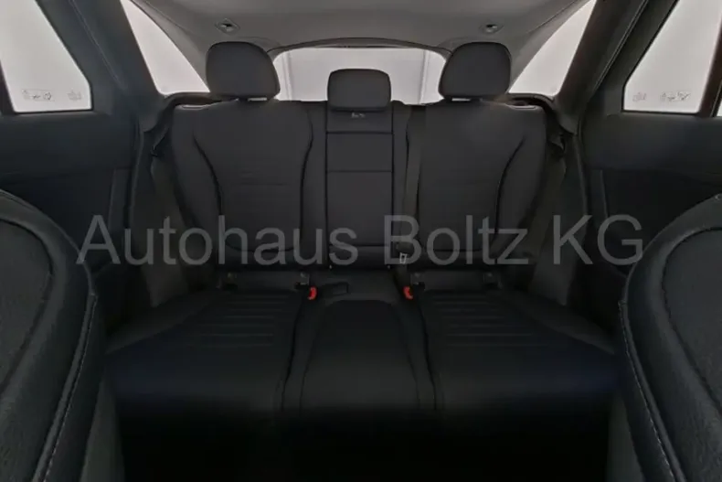 Mercedes-Benz GLC 200 din 2024 cu 13.500 km - oferta MER181161 - foto 6