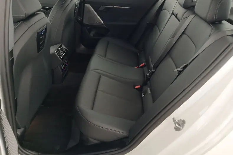 BMW 520 din 2024 cu 7.711 km - oferta BMW181174 - foto 11