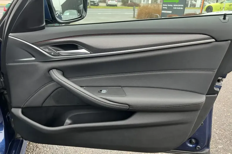 BMW 520 din 2022 cu 31.100 km - oferta BMW181176 - foto 35