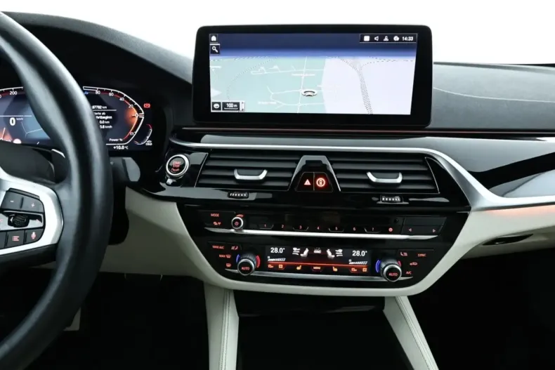 BMW 520 din 2023 cu 87.780 km - oferta BMW181179 - foto 11