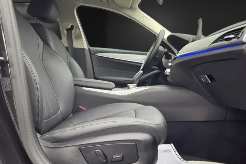 BMW 530 din 2023 cu 76.325 km - oferta BMW181180 - foto 18