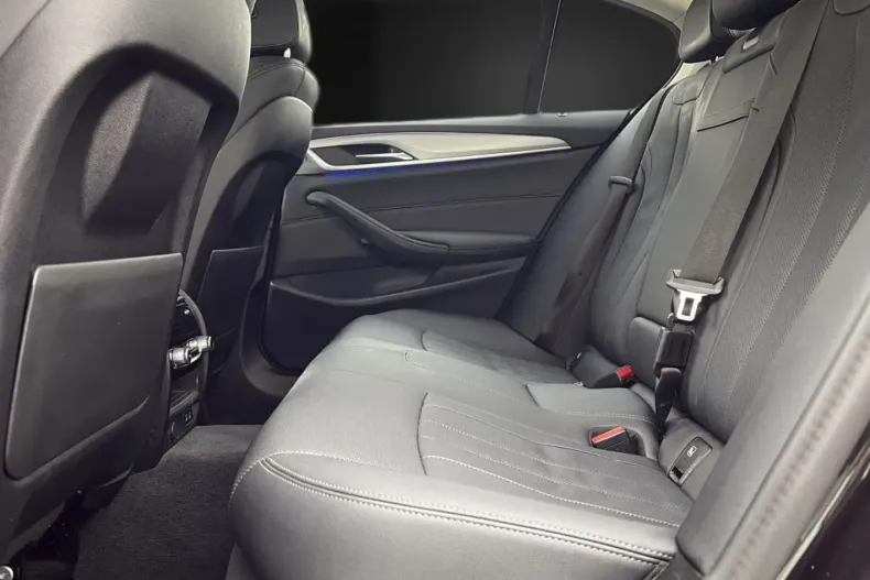 BMW 530 din 2023 cu 76.325 km - oferta BMW181180 - foto 19