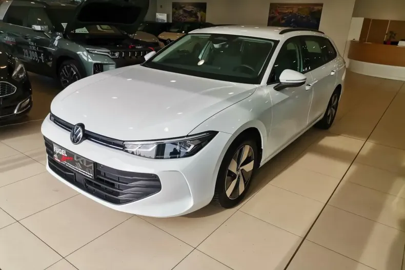 Volkswagen Passat Variant din 2024 cu 46.660 km - oferta VOL181188 - foto 1