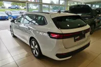 Volkswagen Passat Variant din 2024 cu 46.660 km - oferta VOL181188 - foto 6