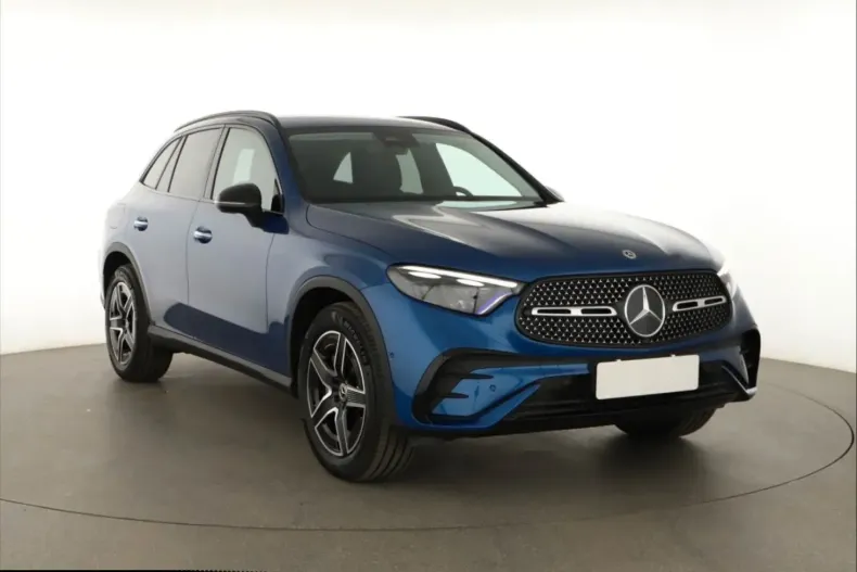 Mercedes-Benz GLC 220 din 2025 cu 12.265 km - oferta MER181192 - foto 1