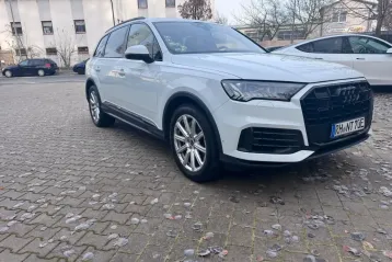 Audi Q7 din 2021 - oferta AUD181195