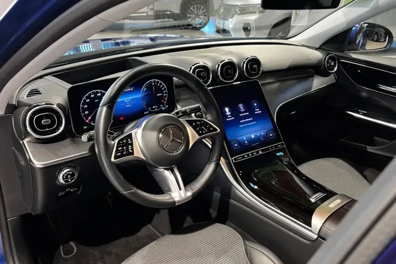 Mercedes-Benz C 300 din 2023 cu 45.035 km - oferta MER181199 - foto 9