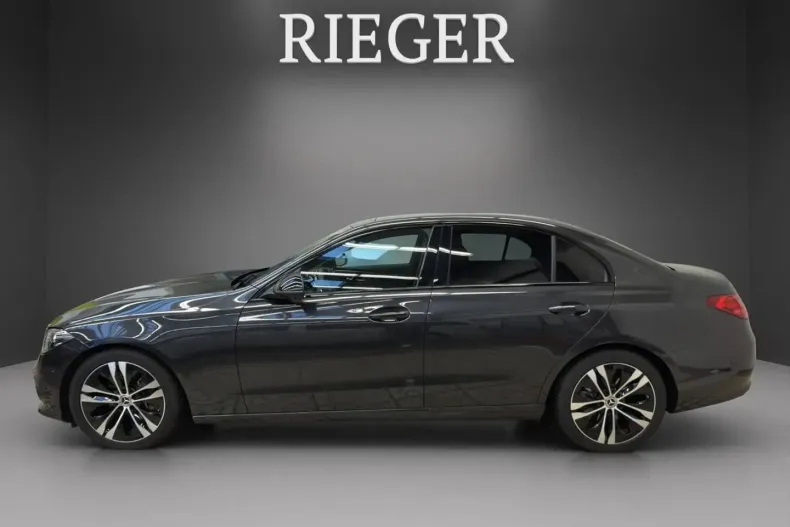 Mercedes-Benz C 300 din 2024 cu 10.311 km - oferta MER181200 - foto 5