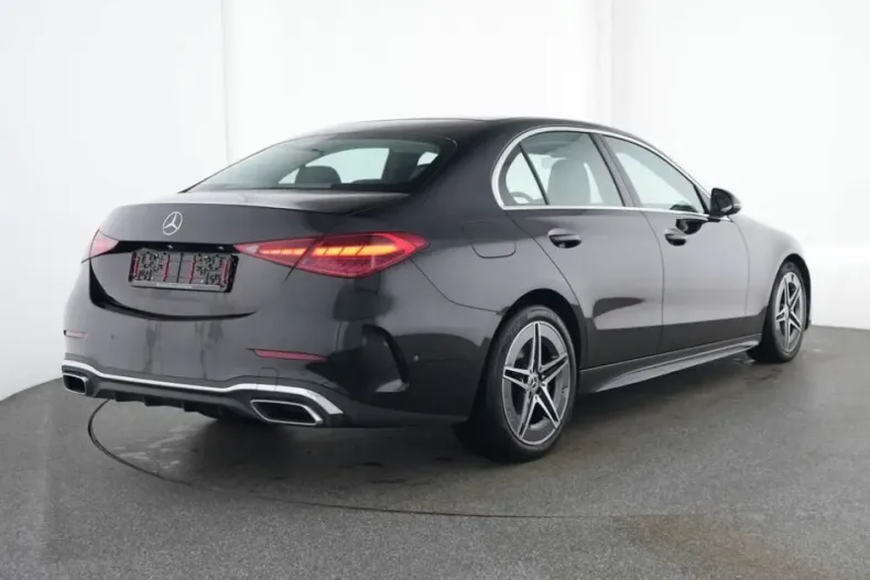 Mercedes-Benz C 300 din 2024 cu 29.640 km - oferta MER181203 - foto 3