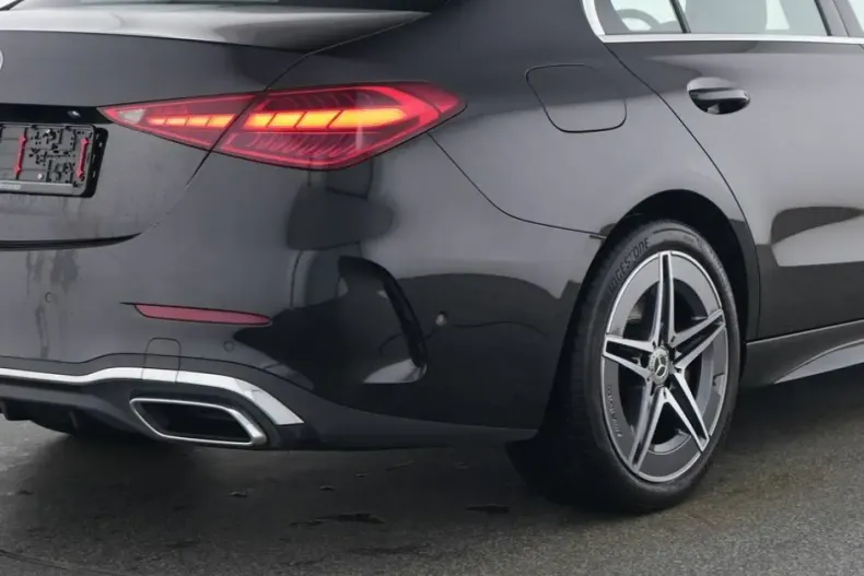 Mercedes-Benz C 300 din 2024 cu 29.640 km - oferta MER181203 - foto 4