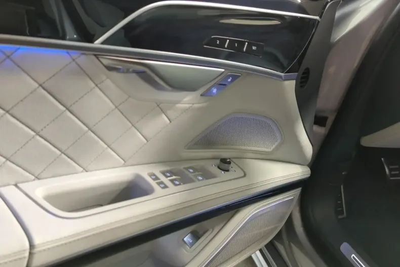 Audi A8 din 2023 cu 46.600 km - oferta AUD181207 - foto 16