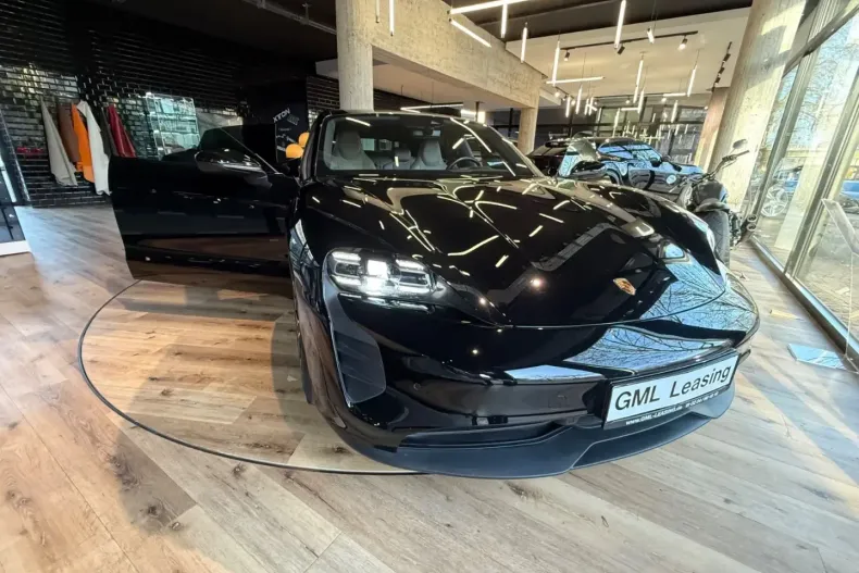 Porsche Taycan din 2021 cu 62.448 km - oferta POR181221 - foto 7