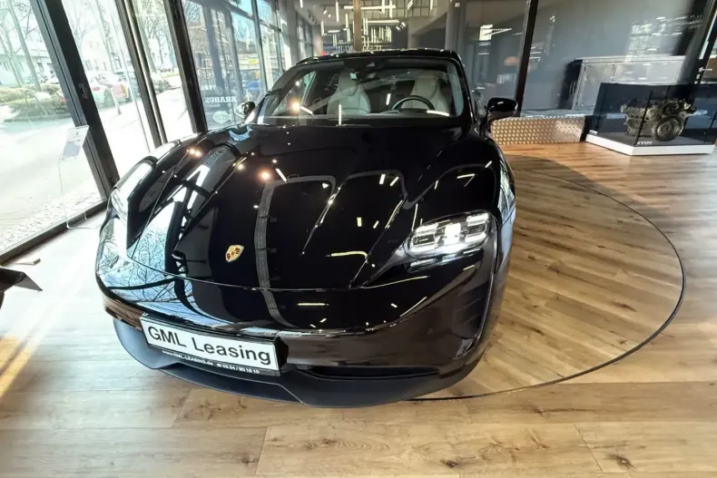 Porsche Taycan din 2021 cu 62.448 km - oferta POR181221 - foto 8