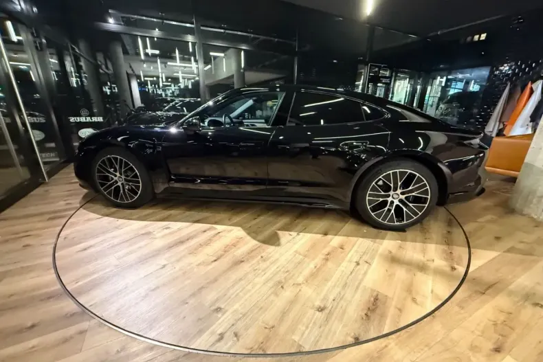 Porsche Taycan din 2021 cu 62.448 km - oferta POR181221 - foto 11