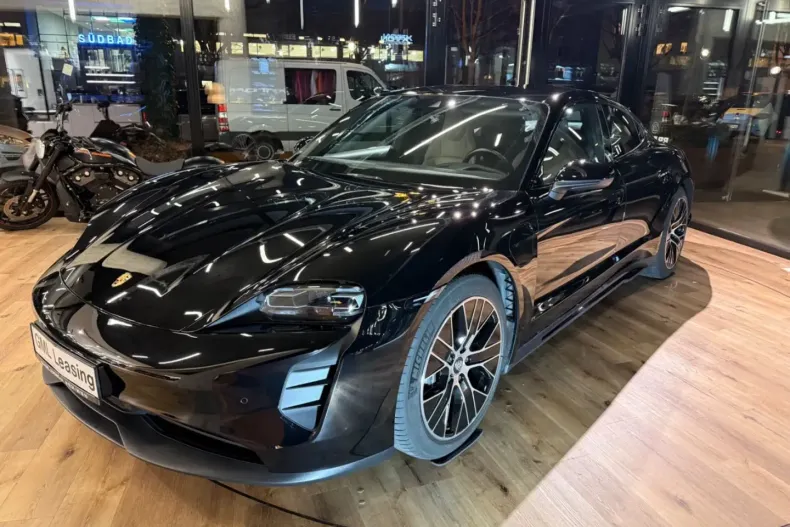 Porsche Taycan din 2021 cu 62.448 km - oferta POR181221 - foto 15