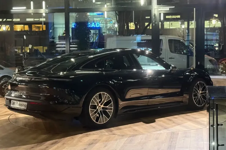 Porsche Taycan din 2021 cu 62.448 km - oferta POR181221 - foto 18