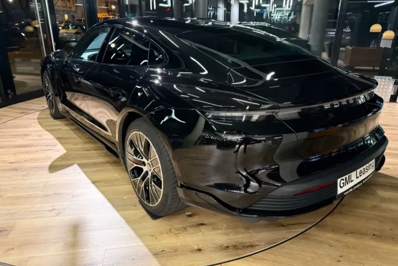 Porsche Taycan din 2021 cu 62.448 km - oferta POR181221 - foto 22