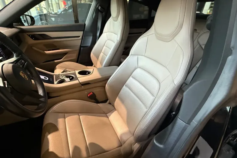 Porsche Taycan din 2021 cu 62.448 km - oferta POR181221 - foto 24