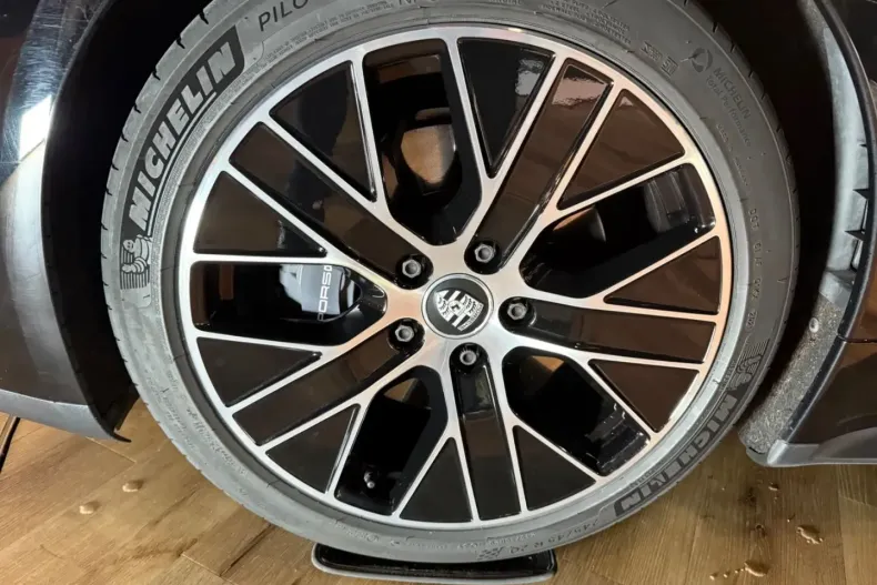 Porsche Taycan din 2021 cu 62.448 km - oferta POR181221 - foto 37