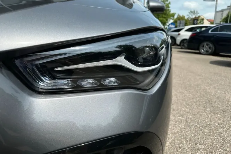 Mercedes-Benz CLA 200 din 2024 cu 27.290 km - oferta MER181231 - foto 2