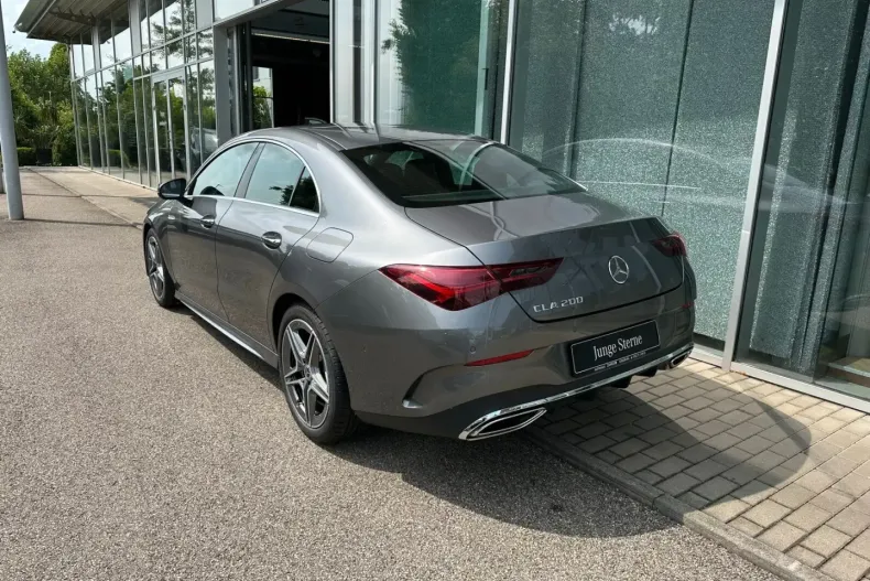 Mercedes-Benz CLA 200 din 2024 cu 27.290 km - oferta MER181231 - foto 4