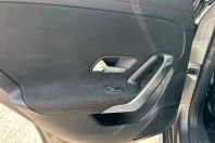 Mercedes-Benz CLA 200 din 2024 cu 27.290 km - oferta MER181231 - foto 9