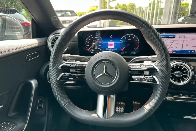 Mercedes-Benz CLA 200 din 2024 cu 27.290 km - oferta MER181231 - foto 10