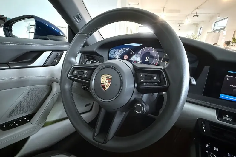 Porsche 992 din 2025 cu 20.089 km - oferta POR181248 - foto 11