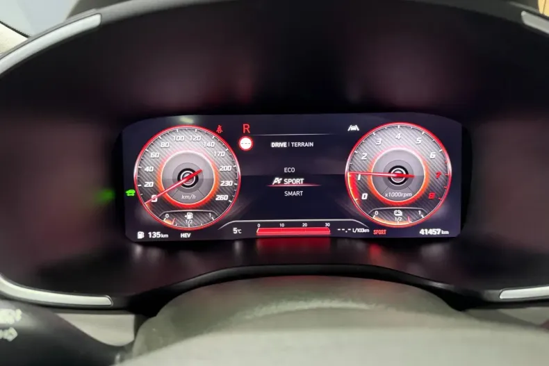 Hyundai SANTA FE din 2022 cu 41.457 km - oferta HYU181250 - foto 8