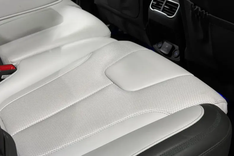 Hyundai SANTA FE din 2022 cu 41.457 km - oferta HYU181250 - foto 25