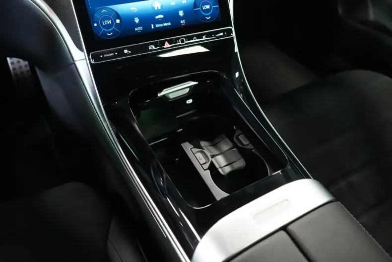 Mercedes-Benz CLE 200 din 2023 cu 20.000 km - oferta MER181258 - foto 24