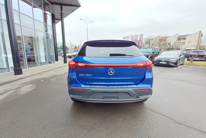 Mercedes-Benz EQA din 2024 cu 0 km - oferta MER181263 - foto 4