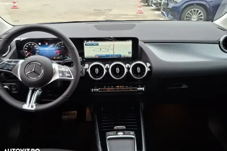 Mercedes-Benz GLA din 2025 cu 0 km - oferta MER181264 - foto 9