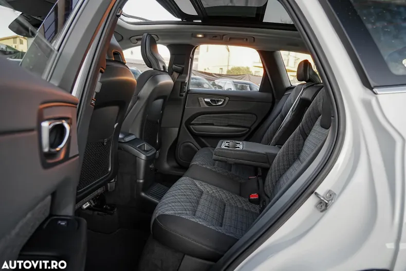 Volvo XC60 din 2022 cu 107.460 km - oferta VOL181270 - foto 17