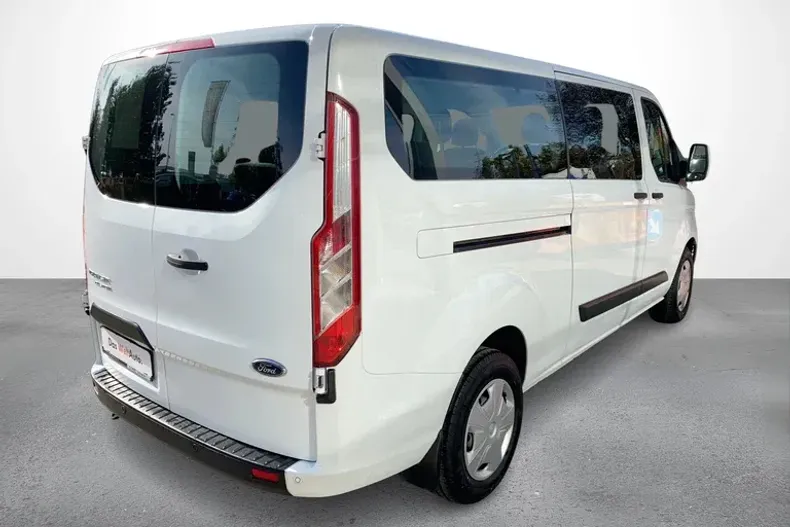 Ford Transit Custom din 2022 cu 69.800 km - oferta FOR181279 - foto 4