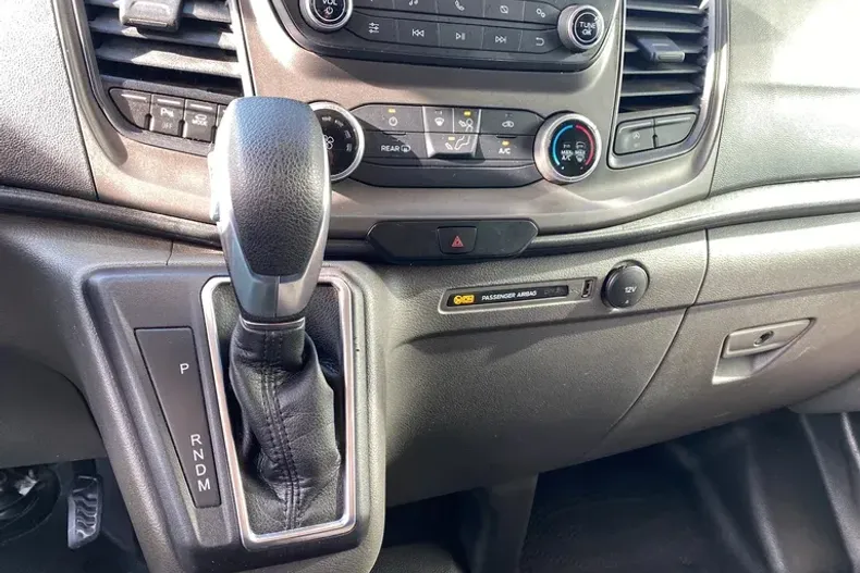 Ford Transit Custom din 2022 cu 69.800 km - oferta FOR181279 - foto 12